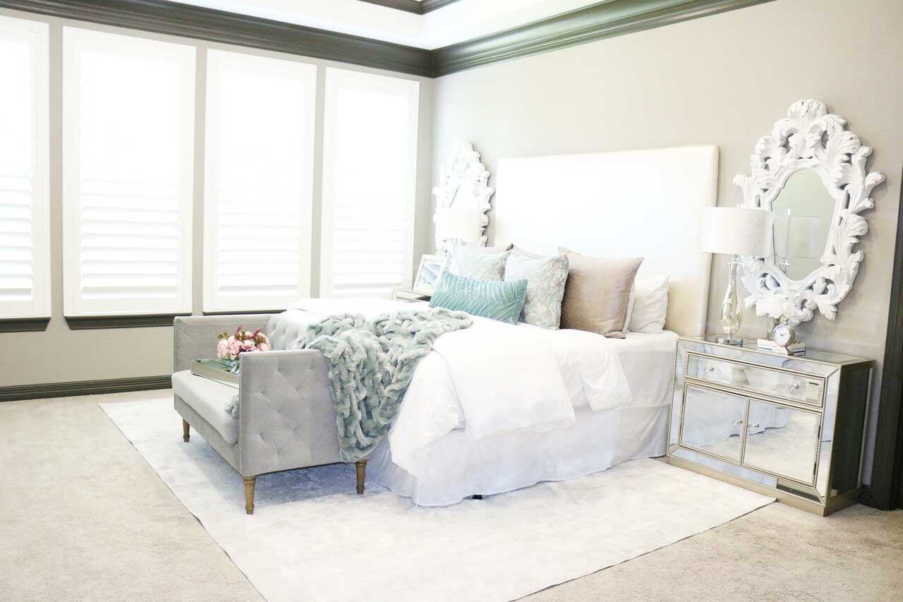 https://www.melissarobertsinteriors.com/wp-content/uploads/2018/10/Master-bedroom-Full.jpg